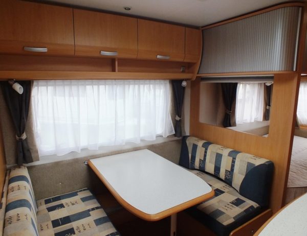 Beyerland Sprinter bj.2006 Met stapelbed, voortent en mover - Afbeelding 24