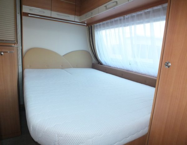 BURSTNER Belcanto 560 TK bj.2011, 6 SLAAPPLAATSEN, AIRCO, ISABELLA VOORTENT - Afbeelding 7