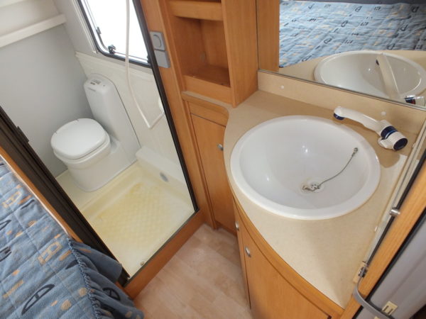 EIFELLAND Holiday Special 450 bj.2004, met VOORTENT, DOUCHE - Afbeelding 18