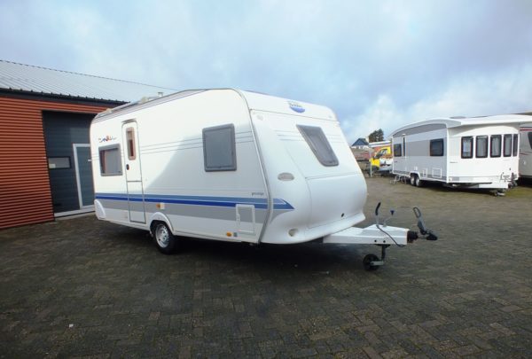 Hobby Prestige bj.2005 met mover, voortent en luifel