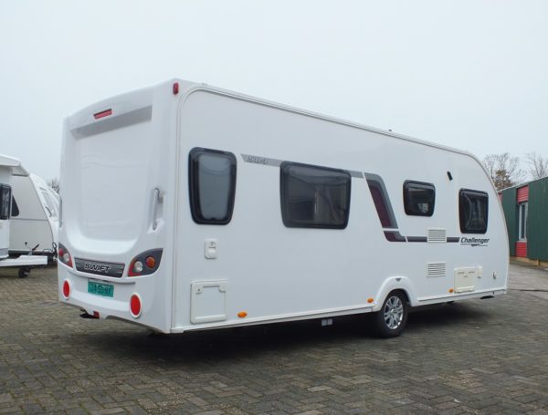 SWIFT CHALLENGER 584, TOP STAAT, QUEENSBED, ZAKLUIFEL - Afbeelding 3