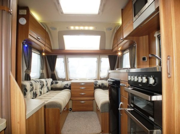 SWIFT CHALLENGER 584, TOP STAAT, QUEENSBED, ZAKLUIFEL - Afbeelding 5
