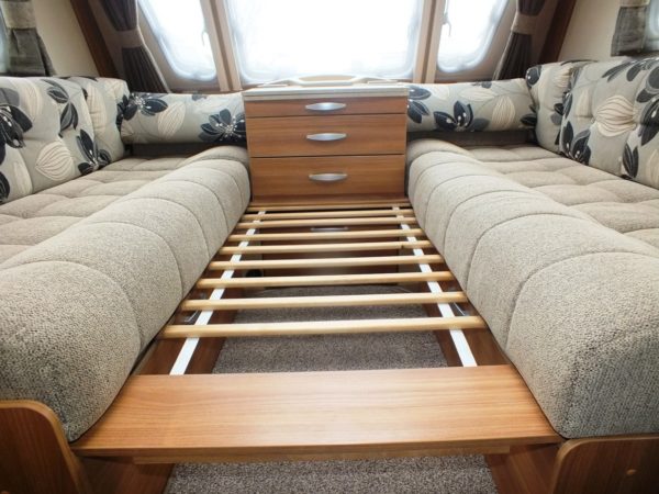 SWIFT CHALLENGER 584, TOP STAAT, QUEENSBED, ZAKLUIFEL - Afbeelding 9