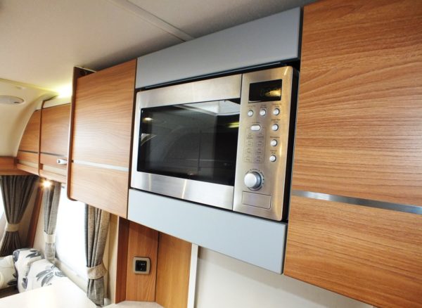SWIFT CHALLENGER 584, TOP STAAT, QUEENSBED, ZAKLUIFEL - Afbeelding 20