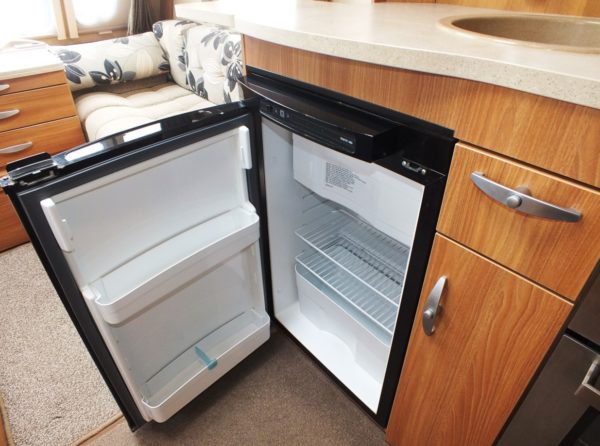 SWIFT CHALLENGER 584, TOP STAAT, QUEENSBED, ZAKLUIFEL - Afbeelding 19