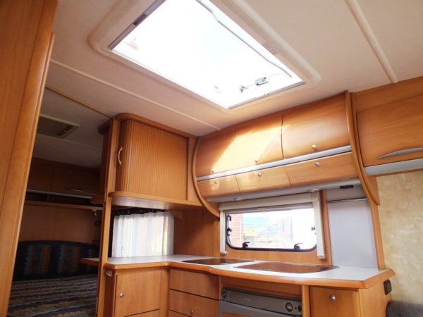 Swift Toscane 490 bj.2003, met mover, voortent en luifel - Afbeelding 19