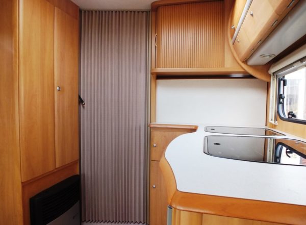 Swift Toscane 490 bj.2003, met mover, voortent en luifel - Afbeelding 13