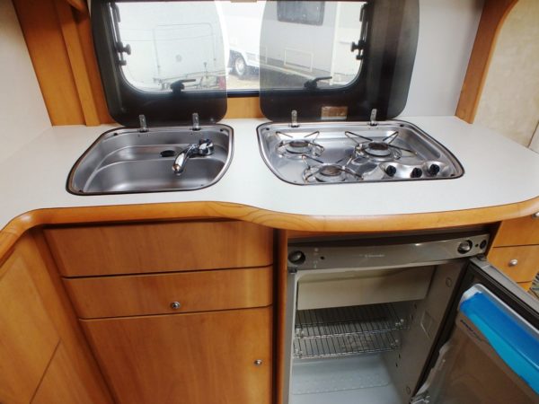 Swift Toscane 490 bj.2003, met mover, voortent en luifel - Afbeelding 12