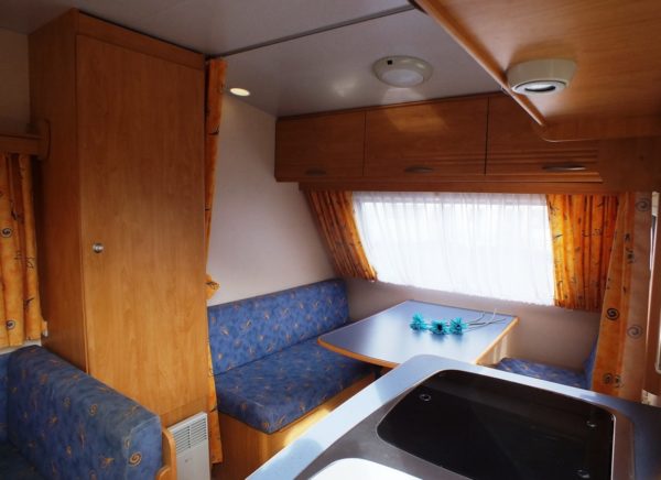 Caravelair Antares 390 bj.2003, Brand voortent, LICHTGEWICHT - Afbeelding 9