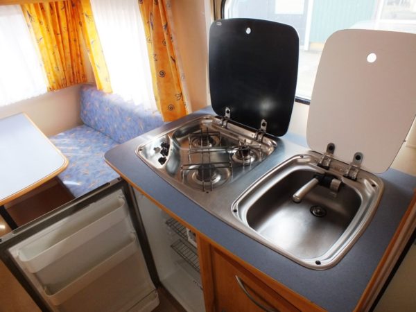 Caravelair Antares 390 bj.2003, Brand voortent, LICHTGEWICHT - Afbeelding 14