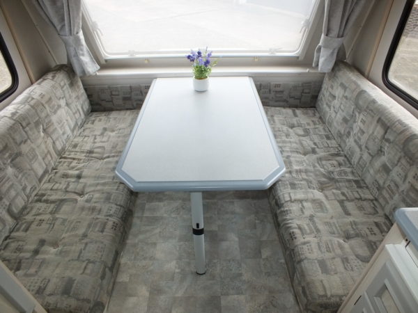 LMC LUXUS bj.94, LICHTGEWICHT, met STAPELBED, VOORTENT - Afbeelding 8