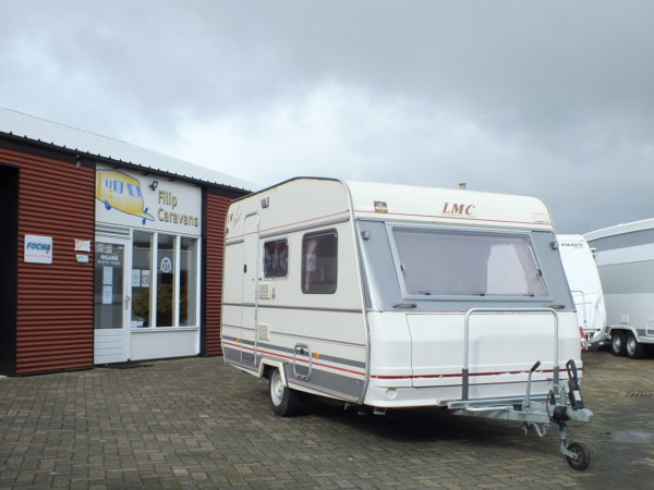 LMC LUXUS bj.94, LICHTGEWICHT, met STAPELBED, VOORTENT