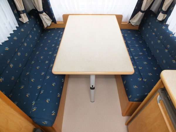 CARAVELAIR SOLERIA bj.2003, met VOORTENT, LICHTGEWICHT - Afbeelding 7