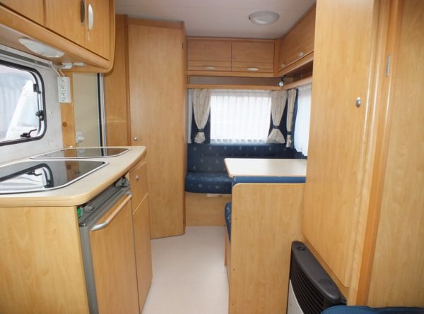 CARAVELAIR SOLERIA bj.2003, met VOORTENT, LICHTGEWICHT - Afbeelding 8