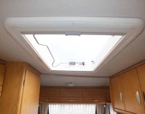 CARAVELAIR SOLERIA bj.2003, met VOORTENT, LICHTGEWICHT - Afbeelding 22