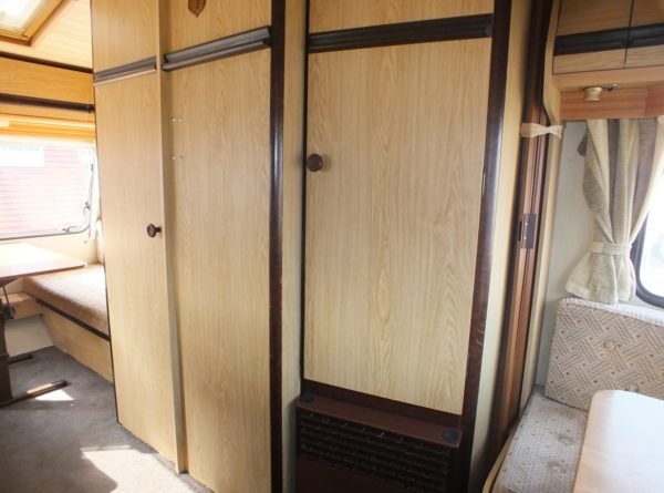 CONSTRUCTAM bj.86, met VOORTENT en BOILER - Afbeelding 14