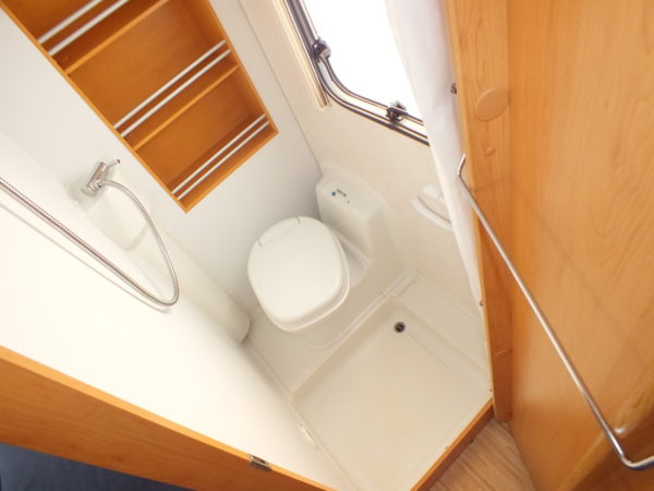 ERIBA-HYMER LIVING 465 bj.2006, FRANS BED, VOORTENT, DOUCHE - Afbeelding 21