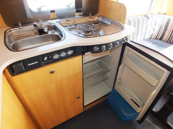 DETHLEFFS Camper 450 DB bj.2006, NIEUWSTAAT, MOVER, DOUCHE - Afbeelding 14