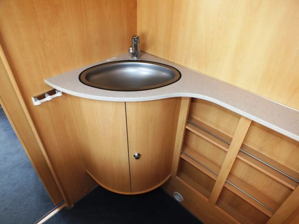 DETHLEFFS Camper 450 DB bj.2006, NIEUWSTAAT, MOVER, DOUCHE - Afbeelding 17