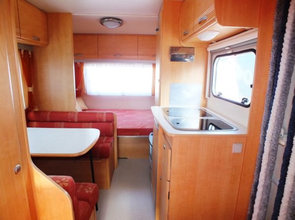STERCKEMAN Starlett 470 bj.2005, NIEUWSTAAT, 6 SLAAPPLAATSEN - Afbeelding 4