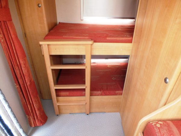 STERCKEMAN Starlett 470 bj.2005, NIEUWSTAAT, 6 SLAAPPLAATSEN - Afbeelding 8