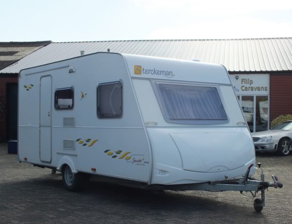 STERCKEMAN Starlett 470 bj.2005, NIEUWSTAAT, 6 SLAAPPLAATSEN