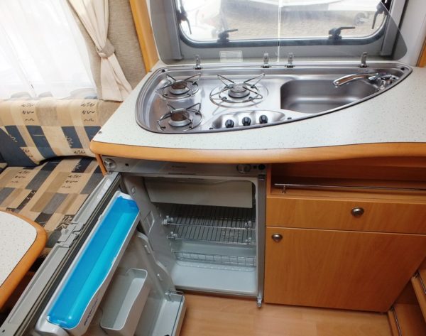 Beyerland Sprinter 450FB, bj.2005 met fransbed en voortent - Afbeelding 15