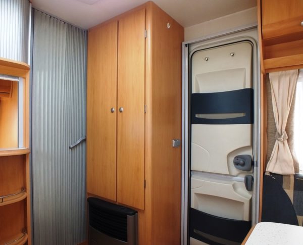 Beyerland Sprinter 450FB, bj.2005 met fransbed en voortent - Afbeelding 17