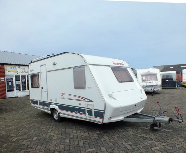 Beyerland Sprinter 450FB, bj.2005 met fransbed en voortent