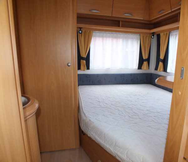 CHATEAU Calista 450 bj.2004, MODEL 2005, FRANS BED, VOORTENT - Afbeelding 8