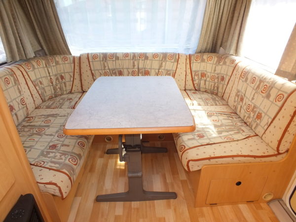WILK De Luxe 491 bj.2001, 2 APARTE BEDDEN, met VOORTENT - Afbeelding 7