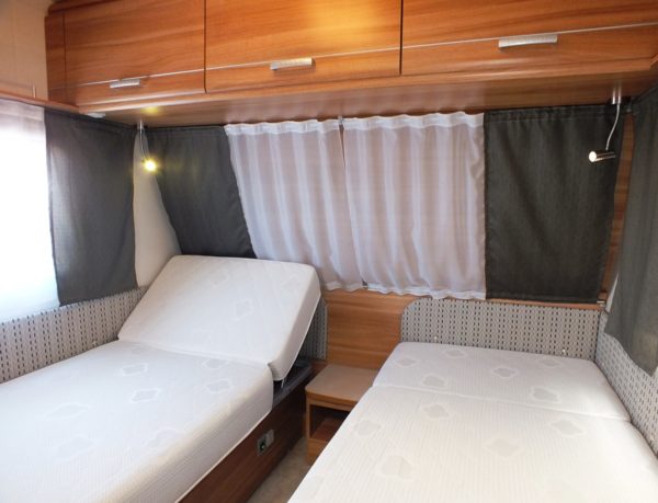 CARAVELAIR Antares 450 bj.2014 MOVER VOORTENT 2 APARTE BEDDEN - Afbeelding 8