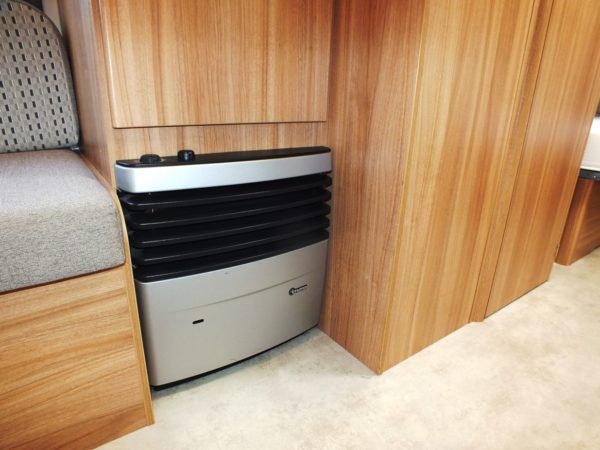 CARAVELAIR Antares 450 bj.2014 MOVER VOORTENT 2 APARTE BEDDEN - Afbeelding 21