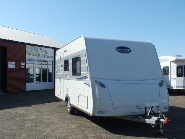 CARAVELAIR Antares 450 bj.2014 MOVER VOORTENT 2 APARTE BEDDEN