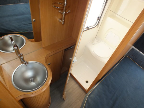CHATEAU Calista 450 bj.2004, met TRUMA MOVER, VOORTENT - Afbeelding 19