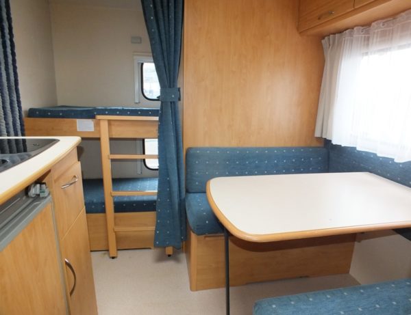 CARAVELAIR Antares 426 bj2007, 6 slaapplaatsen, LICHTGEWICHT - Afbeelding 8
