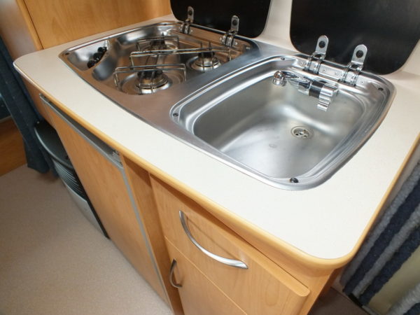 CARAVELAIR Antares 426 bj2007, 6 slaapplaatsen, LICHTGEWICHT - Afbeelding 15