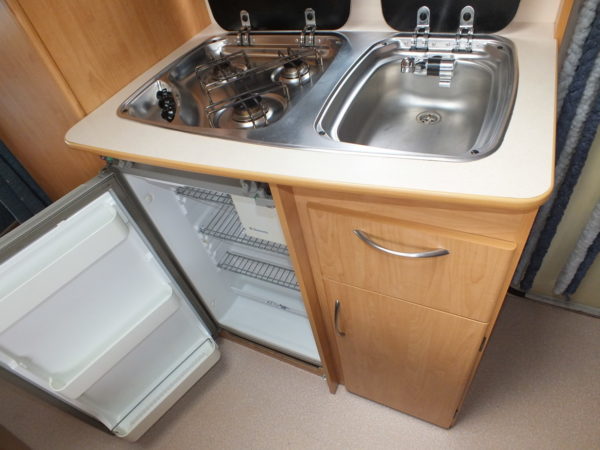 CARAVELAIR Antares 426 bj2007, 6 slaapplaatsen, LICHTGEWICHT - Afbeelding 16