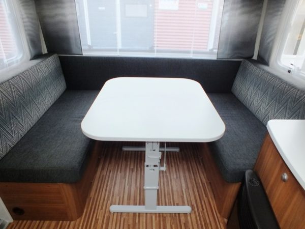 Adria Altea 472LU, bj.2012, 4 persoons met mover - Afbeelding 11