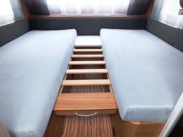 Adria Altea 472LU, bj.2012, 4 persoons met mover - Afbeelding 21