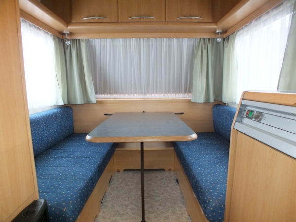 ADRIA Unica 430 DK bj.2003, LICHTGEWICHT, met STAPELBED, VOORTENT en LUIFEL - Afbeelding 5