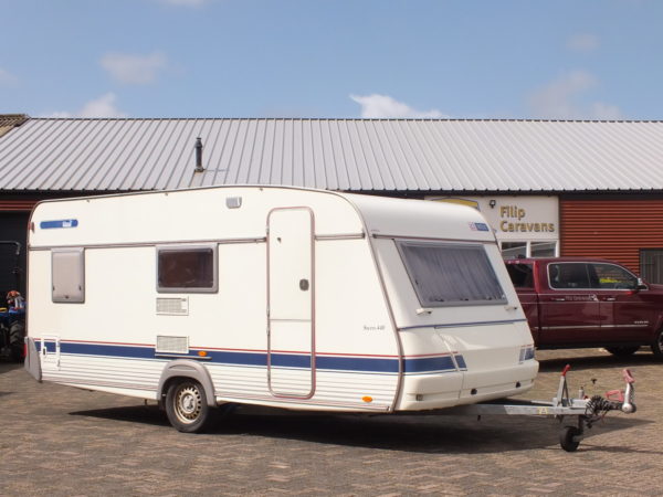 WILK Stern 440 bj.2000, frans bed, douche, voortent, luifel