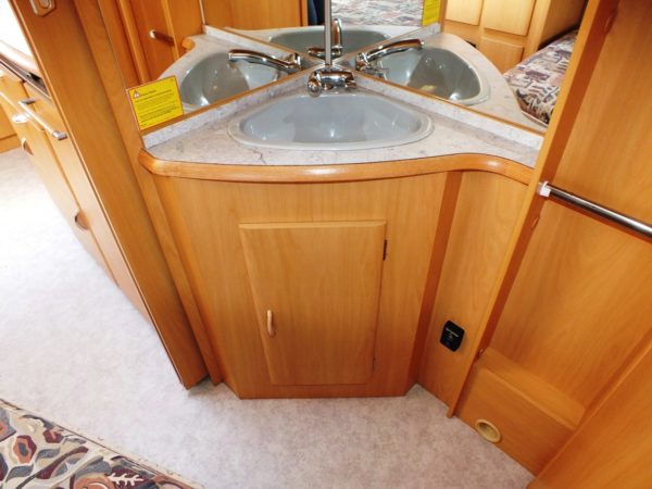 WILK Stern 440 bj.2000, frans bed, douche, voortent, luifel - Afbeelding 20