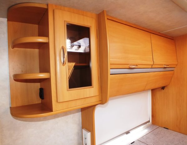 WILK Stern 440 bj.2000, frans bed, douche, voortent, luifel - Afbeelding 18