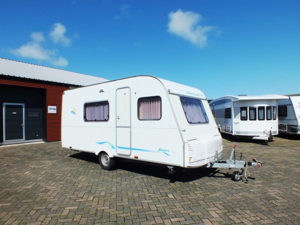 CARAVELAIR ANTARES 496 bj.2002   5 SLAAPPLAATSEN , Obelink voortent