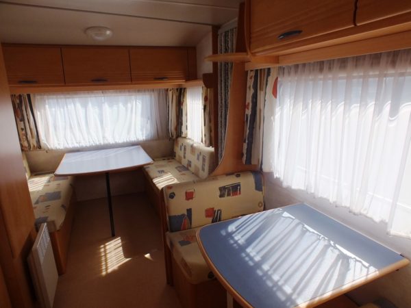 CARAVELAIR ANTARES 496 bj.2002   5 SLAAPPLAATSEN , Obelink voortent - Afbeelding 6