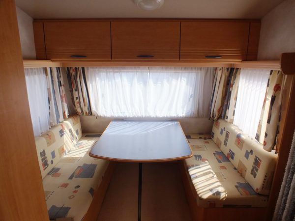 CARAVELAIR ANTARES 496 bj.2002   5 SLAAPPLAATSEN , Obelink voortent - Afbeelding 7