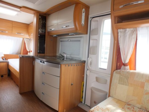 HOBBY De Luxe 495 UL bj. 2009, met AIRCO, MOVER, VOORTENT - Afbeelding 11