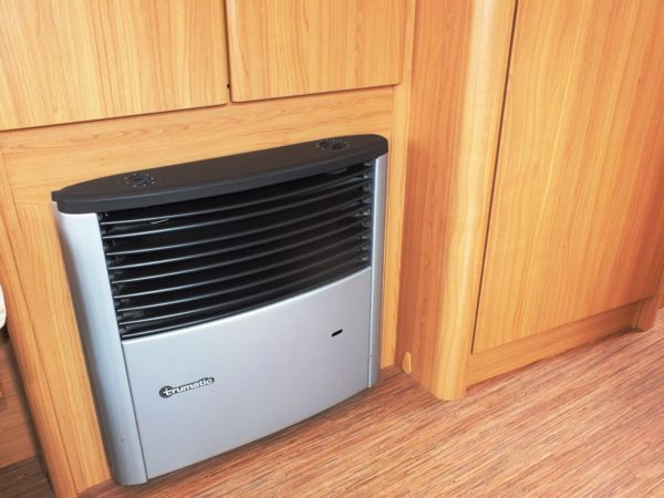 HOBBY De Luxe 495 UL bj. 2009, met AIRCO, MOVER, VOORTENT - Afbeelding 22