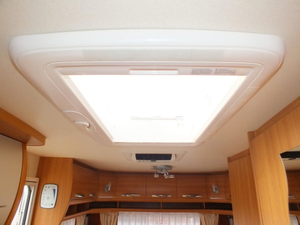HOBBY De Luxe 495 UL bj. 2009, met AIRCO, MOVER, VOORTENT - Afbeelding 25